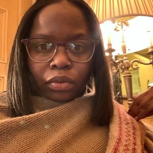 Meet your Posher, Yolanda